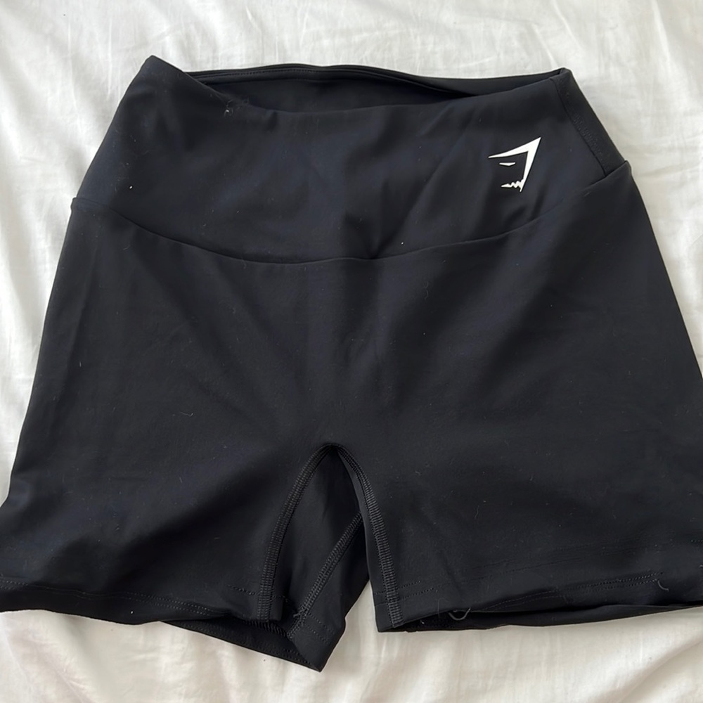 black gymshark leggings size small